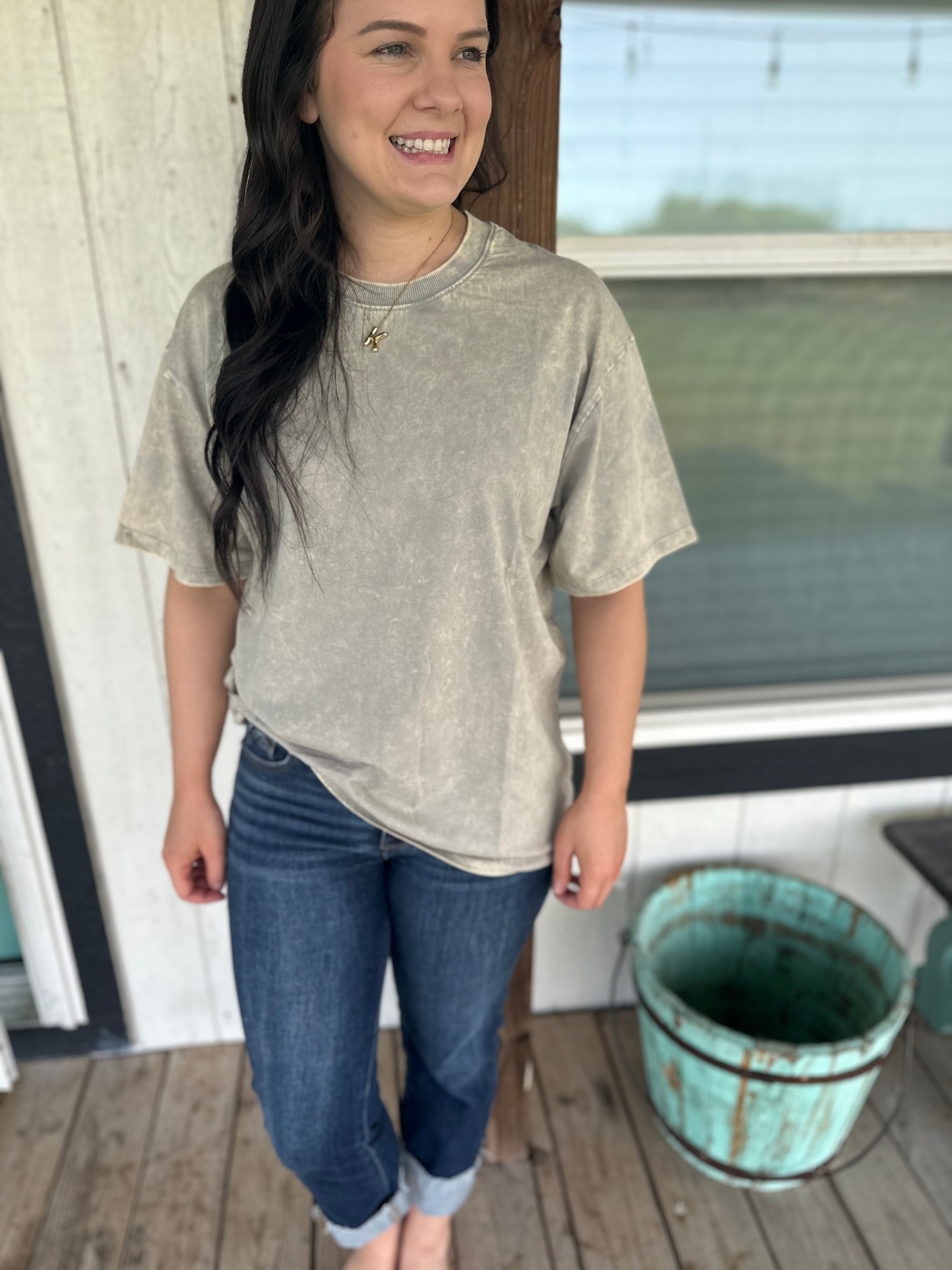Comfy & Chic Acid Washed Tee in Sleet